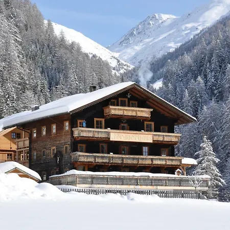 公寓 Joergnerhaus *